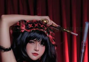 当Azami遇上丽莎：私拍美图中原神的梦幻与现实交织