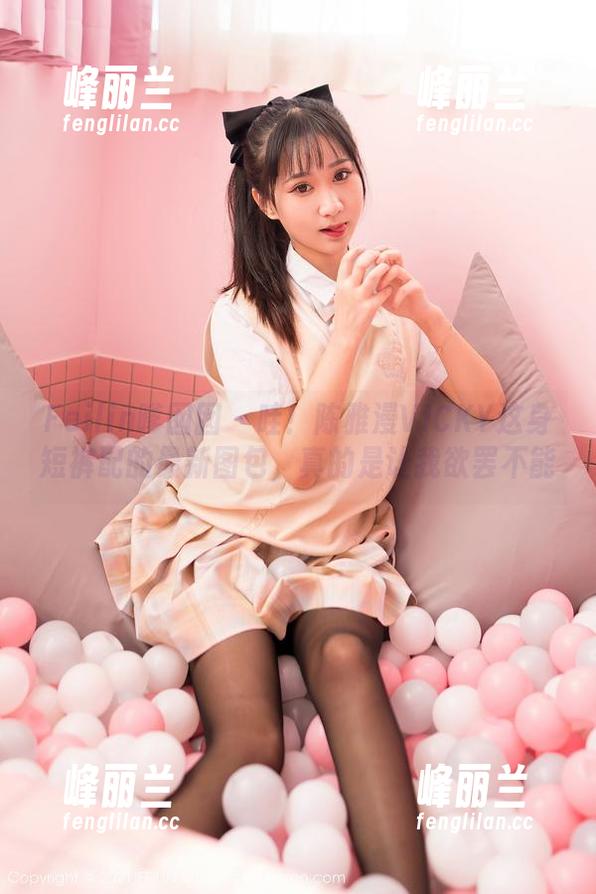 Feilin嗲囡囡 - 哇！陈雅漫VICKY这身短裤配的最新图包，真的是让我欲罢不能