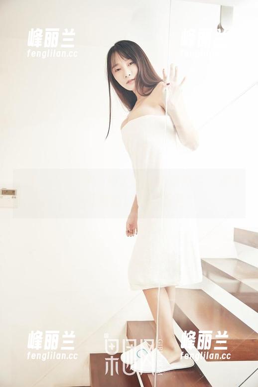 GIRLT果团网 - 周大萌的油亮图片：这光泽，是她的隐秘武器吗？