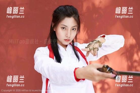 MiiTao蜜桃社 - 皮衣中的小魔女lily：高清套图，调皮得刚刚好！