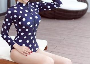 TGOD推女神 – 在海边的梁莹Sugar定制写真，能否打动我这颗挑剔的心？