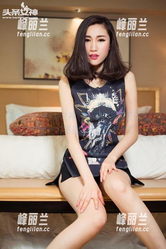 TouTiao头条女神 - 在无圣光的校园里，JennyR碰撞美图的每个角落