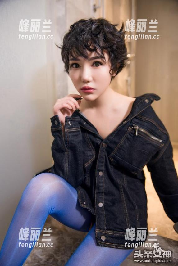 TouTiao头条女神 - 谁说裤里丝不精彩？来看看李媛媛的高清图集！你会爱上！