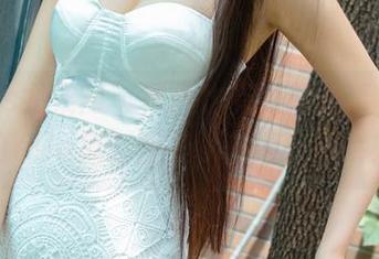 UGirls尤果网 – 黑丝也有它的故事，夏倪可ella原创图集，值得一看哦！