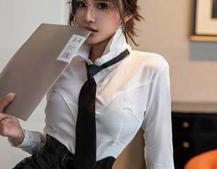XINGYAN星颜社 – 张灵儿长腿写真原图，腿部比例真的是个谜啊！
