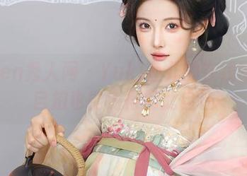 Xiuren秀人网 – Yuki鱼儿的在线写真：自拍也能游得如此自在