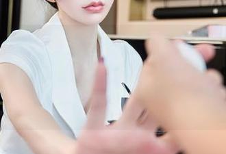 Xiuren秀人网 – 一颗甜蛋黄a女神图集：原来女神可以如此平易近人，真是拿我没办法。