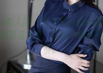 Xiuren秀人网 – 在久久aimee的镜头下：御姐的高清分享，总有一种说不出的吸引。