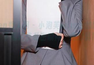 Xiuren秀人网 – 小泡芙winna的睡衣图库，下载这些私密瞬间，绝对值得！