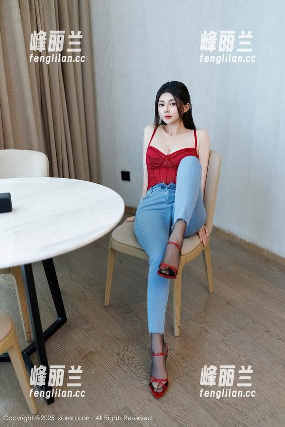 Xiuren秀人网 - 毛衣大作战：玛鲁娜Manuela的图片合集，谁能拒绝这样可爱的寒冷抵抗？