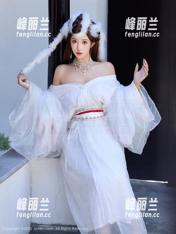 Xiuren秀人网 - 金纯一比基尼，在线秀场，点开美图就像打开新世界！