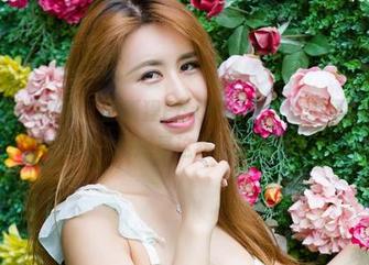 YouWu尤物馆 – 孟狐狸FoxYini：少女心事图集，让我们一起探寻这粉红色梦境！