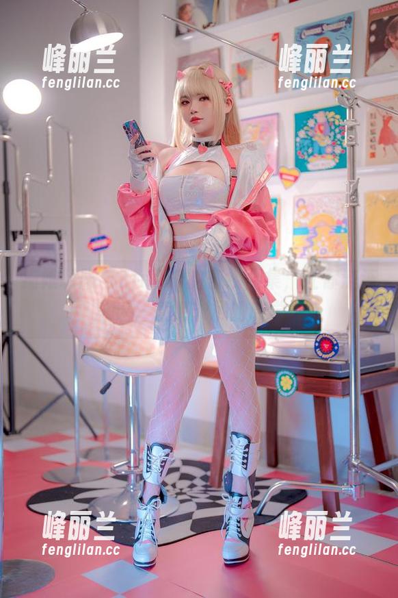 猫娘制服与ZinieQ的在线合集，让你流连忘返，意犹未尽的感觉！