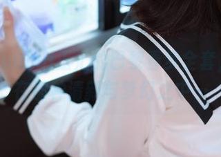 下载yuuhui玉汇的巴黎春梦全套，沉浸在那种清新与梦幻之中…