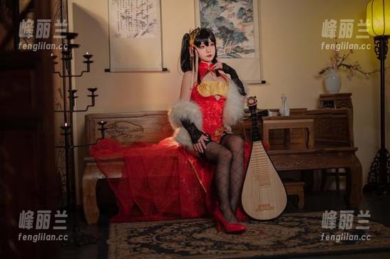 线上yuuhui玉汇：在靡烟氤氲中找到你的黑纱旗袍灵魂！