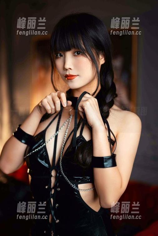 一智智的职业装——你绝对想把这张原图设为手机壁纸的理由！