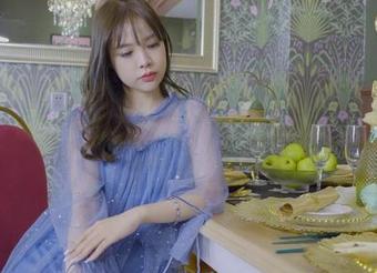 丽柜 – 美脚套图：团子的脚趾告诉你，什么叫‘一脚踢’下的魅力！