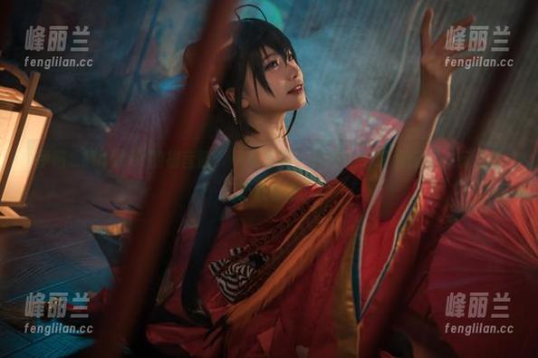 伊喵_Master的初音酱：一组写真，满满的情绪和暗示，有点撩又不敢多想。