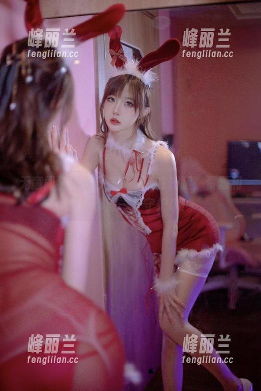 无意间看见余多多Dudu的长腿，资源和原图都得一并守护哦！