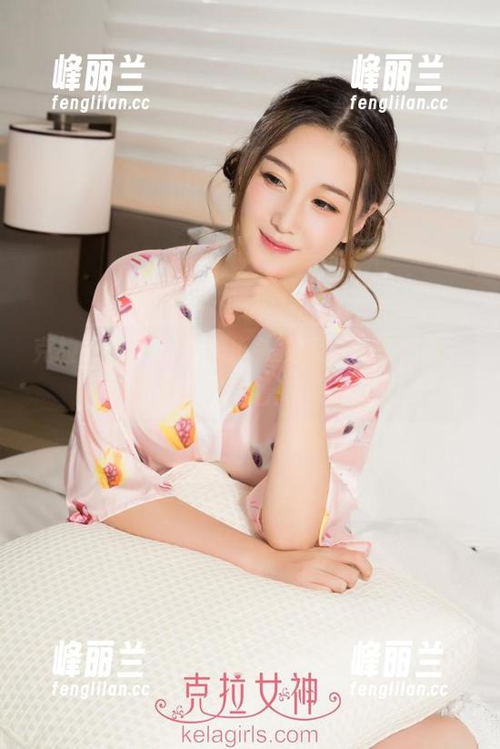 克拉女神-妮子 克拉女神 - 妮子的街头漫步:日常瞬间,套图分享让人跟着她的步伐走!