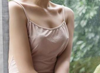 克拉女神 – 宋智珍婚纱图集：当我看到这些美图时，单身的我默默捂脸！