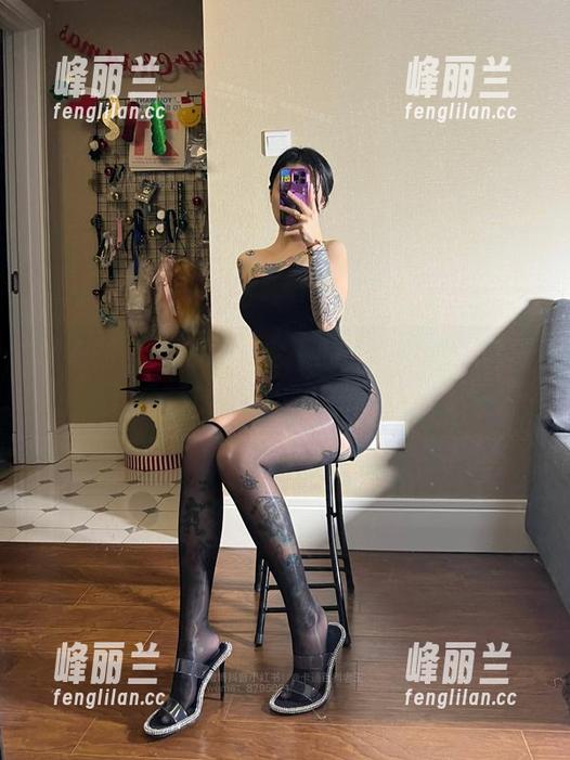 微密圈 - 卡通百科老王的校服全套，下载前我还以为……