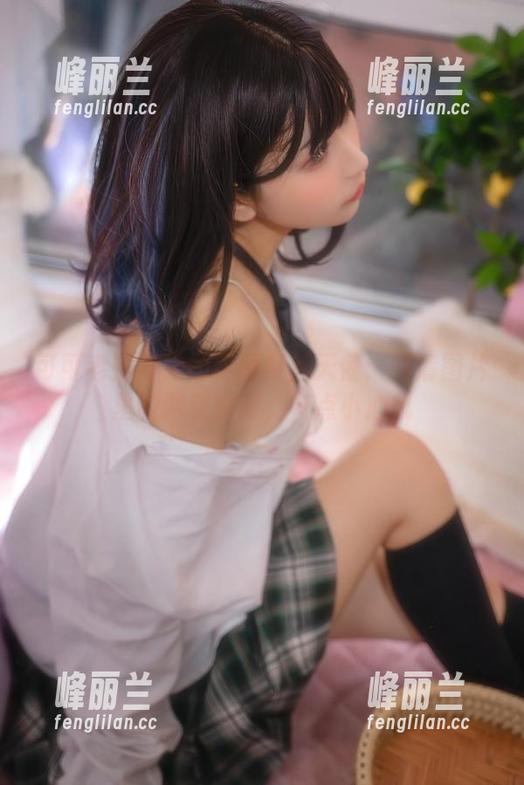 可可老师与她的玛丽萝丝天使：高清图片里的调皮瞬间，有点小心机