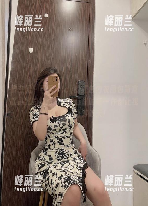 微密圈 - 可馨juicy的红色内衣图包简直就是我的加油站，精选里的每一件都让我勇气倍增，面对明天！