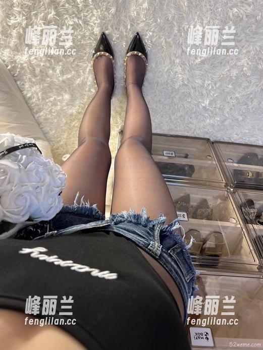 微密圈 - 分享张思允的牛仔短裤，高清效果不容小觑！