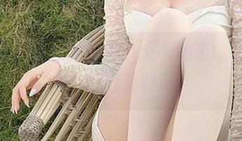 微密圈 – 徐莉芝Booty吊带私拍，资源不多，得赶紧收藏！