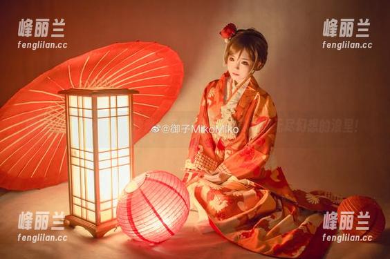 御子Yumiko的白色沙滩：下载cos，带你遨游无尽幻想的浪里！