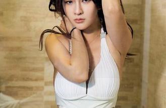 推女郎 – 谁说只有美女才有福利？快来看看Lina的美腿图包！