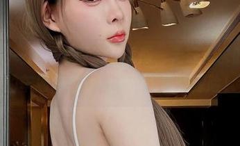 微密圈 – 一而再再而三的诱惑，无欲无求的推土君的车厢内白丝网盘合集等你探险！