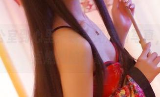 从办公室到心里：晓美妈原图写真，瞬间点燃我的想象力！