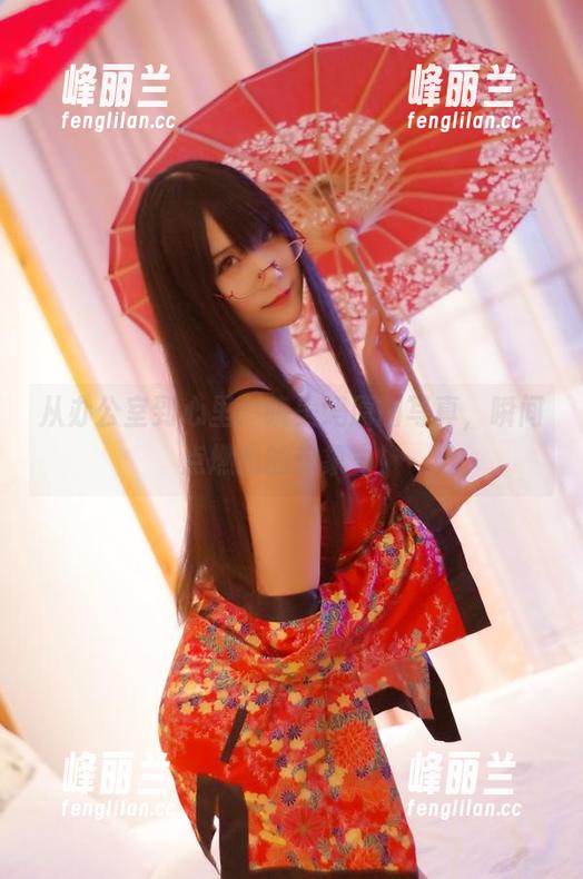 晓美妈 从办公室到心里:晓美妈原图写真,瞬间点燃我的想象力!