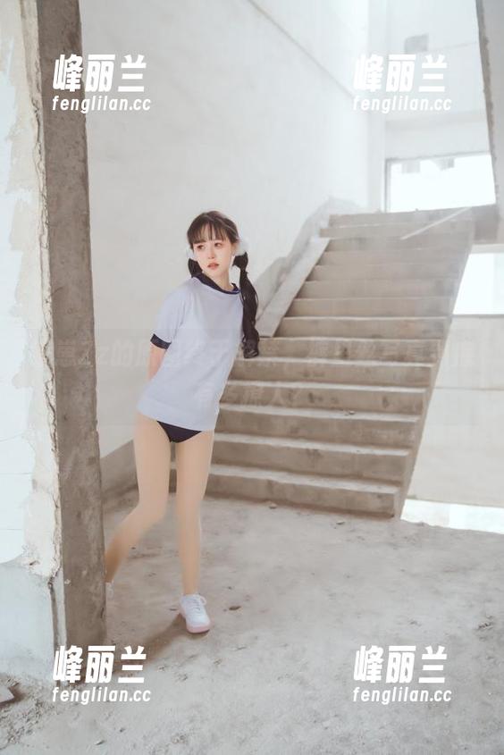 晕崽Zz的原图终于解禁，裤里丝写真到底有多撩人？
