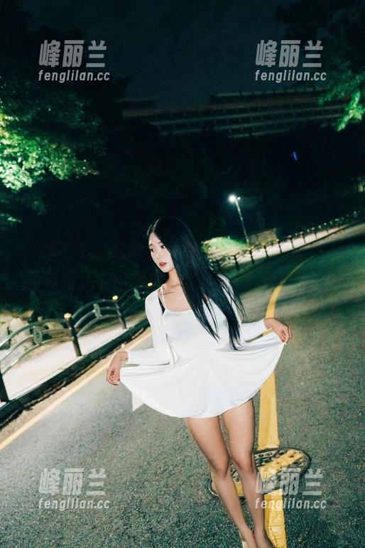 台球俱乐部的那些女孩，普美Bomi(보미)的美图让人感觉像是进入了梦境般的世界。