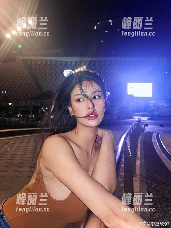 微密圈 - 李嘉欣97的亮钻兔女郎图集，免费送上，快来围观这闪闪惹人爱的感觉！