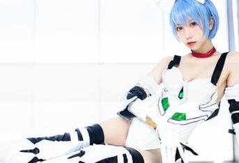 浴缸里的新体验！果咩酱w最新作品，等你来围观