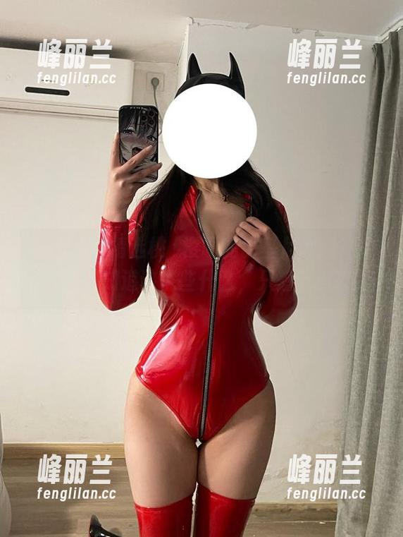 微密圈 - 精选桃沢樱呀的比基尼套图，嗯……不知道该说些什么，只想看看TT
