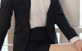 模范学院 – 办公室不是冰冷的地方，看看Emily顾奈奈酱的写真原图就知道！