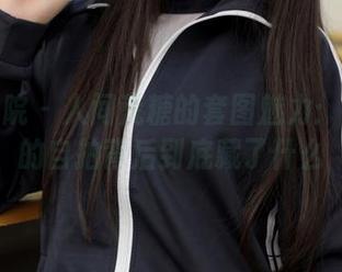 模范学院 – 人间荒糖的套图魅力：看看她的自拍背后到底藏了什么