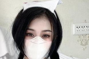 微密圈 – 原图放送！猪饲料最新力作，黑丝带袜红底小心心已被俘获！