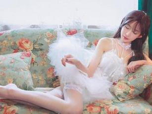 原图已出，王羽杉在制服中的每一刻，真的无法抗拒的精选