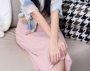 甜予摄影 – 你还在等什么？璇璇的油亮黑丝作品等你下载！