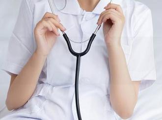 秀人网 – 谁说泳池只能消暑？双笙Alina的新合集更新带你体验‘水的艺术’！