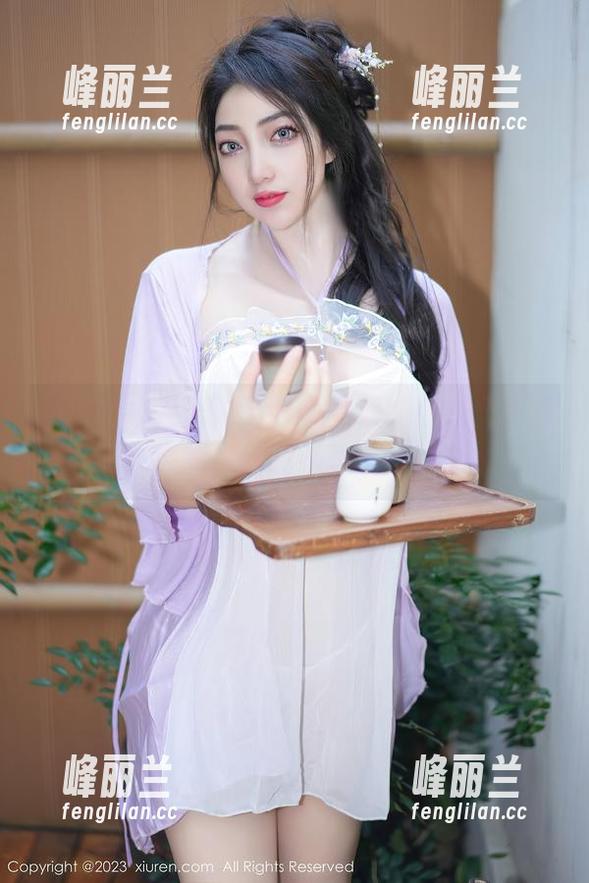 秀人网 - 大琪琪Emily空姐的魅力，高清原图，你敢不敢点开？