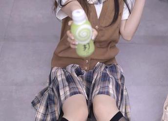 秀人网 – 大美妞儿私房里的自拍小剧场：一幕一幕的奇妙