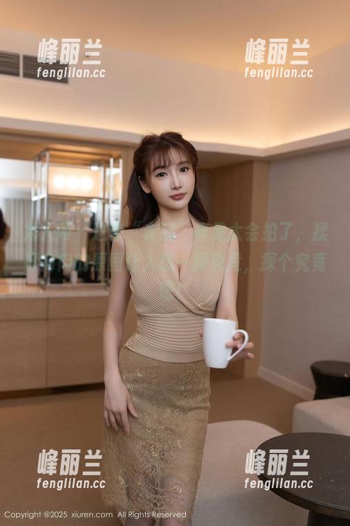 秀人网 - 这套“套装”真是太会拍了，揉揉肉肉的原图让人想一探究竟，探个究竟吧！