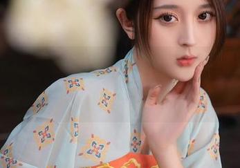 秀人网 – 在晗大大Via的原图里，女孩的姿态似乎在轻声呼唤：你看见我了吗？
